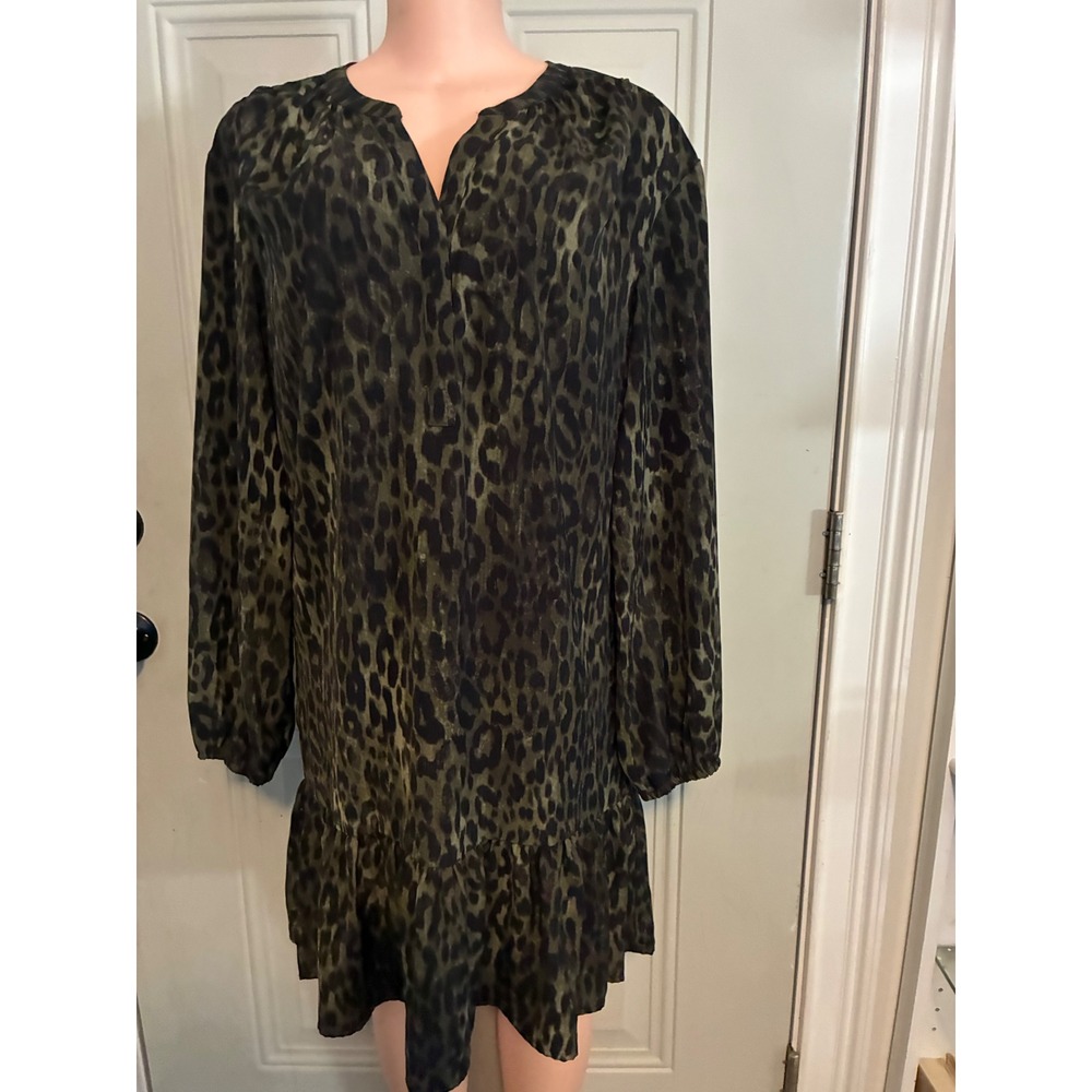 Simply Vera Vera Wang Dress Women M Green Excellent Leopard Print Ruffle Hem